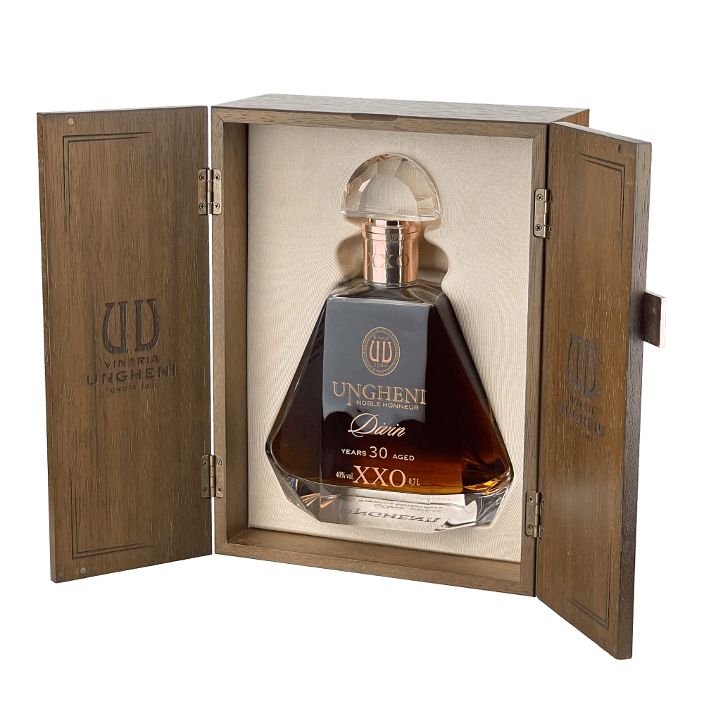 Divin Ungheni 30 ani st. Crystal in cutie suv. 0,7 l - winetime.md