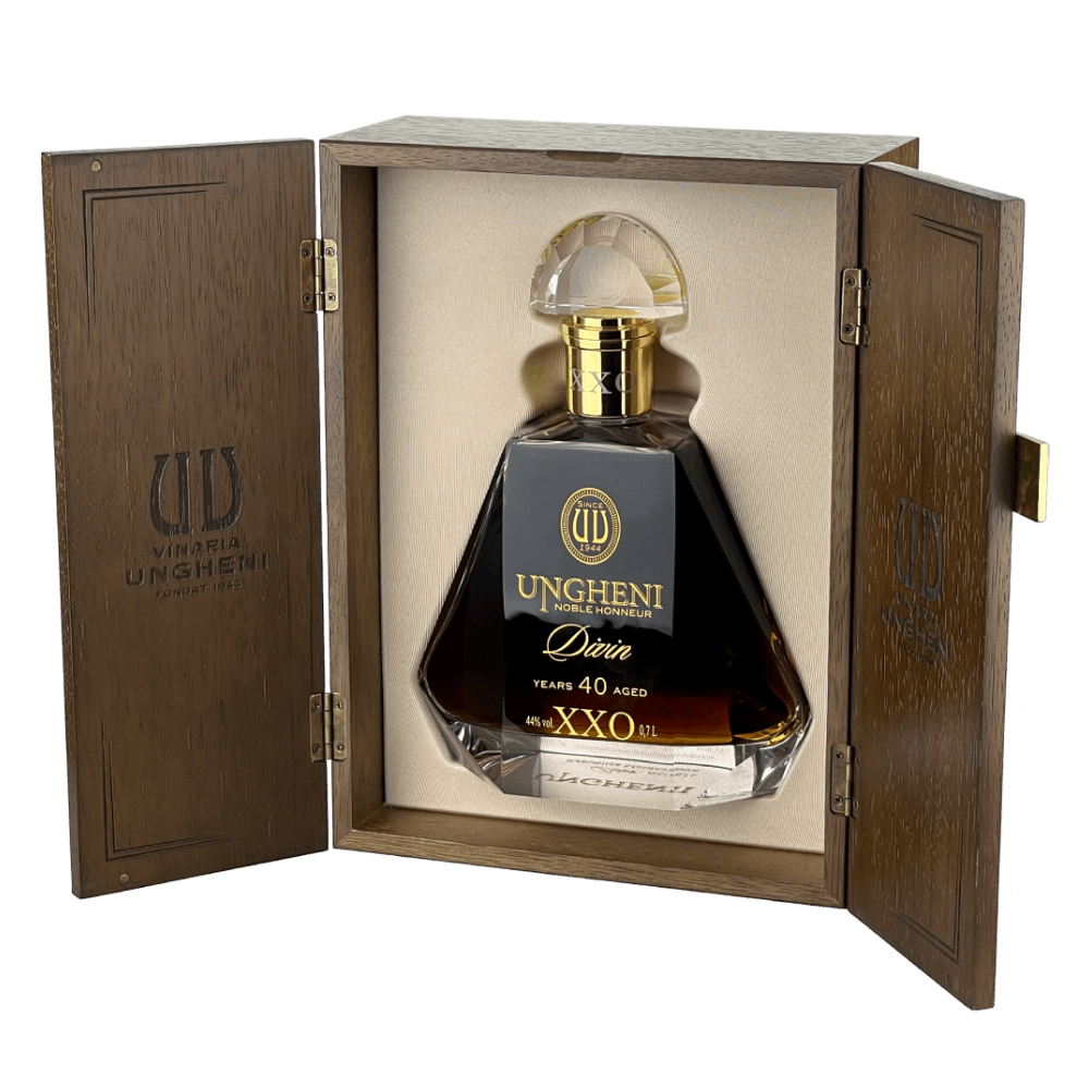 Divin Ungheni 40 ani st. Crystal in cutie suv. 0,7 l - winetime.md