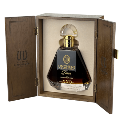 Divin Ungheni 40 ani st. Crystal in cutie suv. 0,7 l - winetime.md